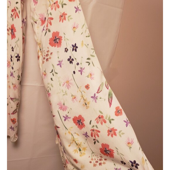 Graham & Spencer Women’s Bell Sleeve Floral Summer Blouse Sz M NWOT - Picture 5 of 10